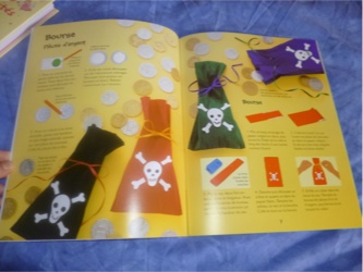 Activités avec les pirates 2 - Usborne - Les lectures de Liyah