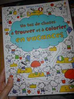 Un tas de choses à trouver et à colorier en vacances - Usborne - Les lectures de Liyah