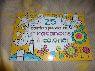 25 cartes postales de vacances à colorier - Usborne - Les lectures de Liyah