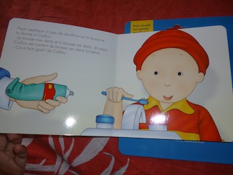 Caillou se brosse les dents 2 - Chouette - Les lectures de Liyah