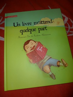 Un livre m'attend quelque part - Clochette - Les lectures de Liyah