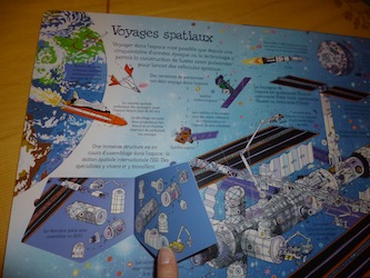 Fenetre sur l'espace 2 - Usborne - Les lectures de Liyah