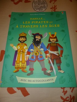 Habille les pirates ages - Usborne - Les lectures de Liyah