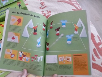 Ma valisette d'activités foot 3 - Usborne - Les lectures de Liyah