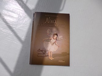 Nina la jolie poupée - Persée - Les lectures de Liyah